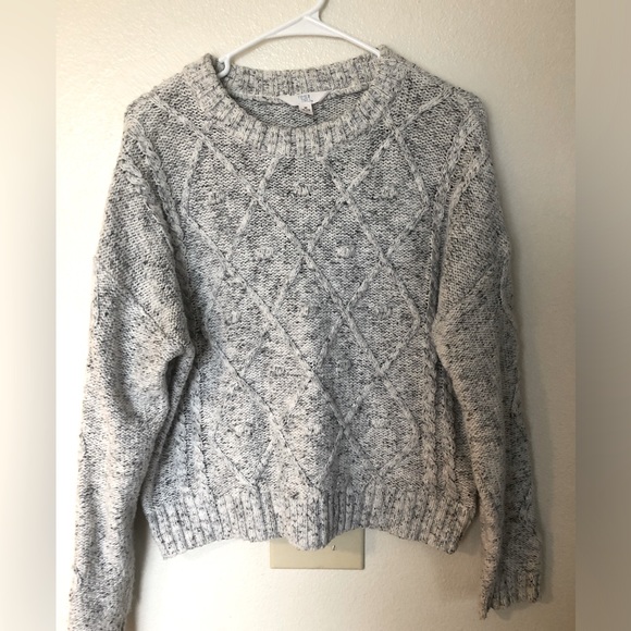 Grey Sweater - Picture 1 of 3